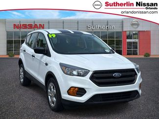 Used 2019 Ford Escape S FWD video 1