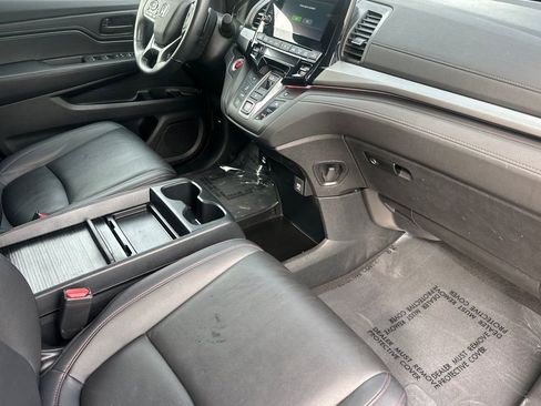 Certified 2023 Honda Odyssey Sport image 17