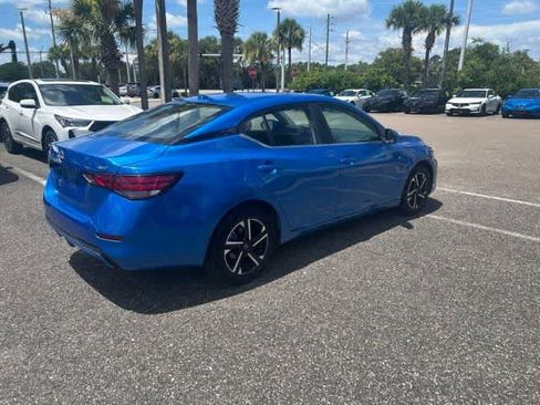 Used 2024 Nissan Sentra SV FWD image 8