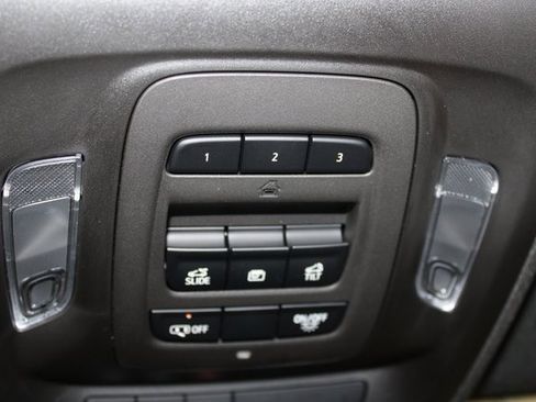 Used 2025 Cadillac CT5 V image 45