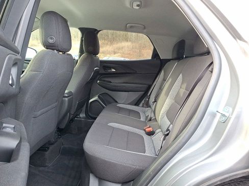 Used 2023 Chevrolet TrailBlazer LT w/ Convenience Package image 11