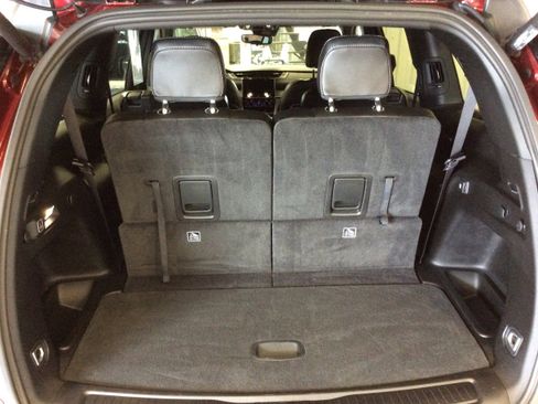 Used 2024 Jeep Grand Cherokee L Laredo image 5