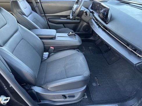 Used 2024 Nissan Ariya AWD image 25