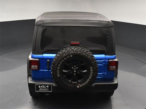 Used 2021 Jeep Wrangler Sport image 40