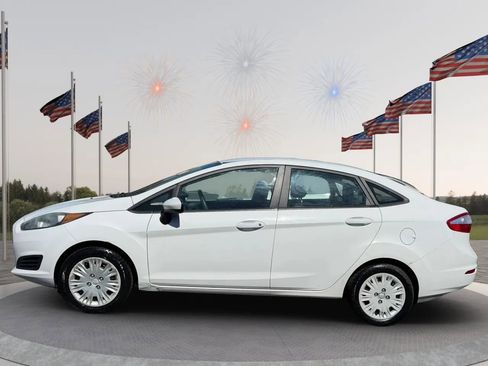 Used 2016 Ford Fiesta S image 4