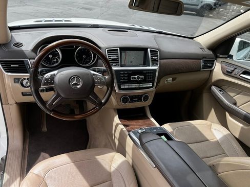 Used 2015 Mercedes-Benz GL 450 4MATIC image 28