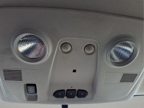 Used 2010 Buick Enclave CXL w/ Trailering Provision Package image 29