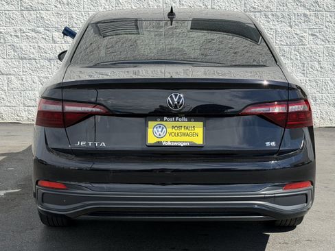 Used 2022 Volkswagen Jetta SE FWD image 7