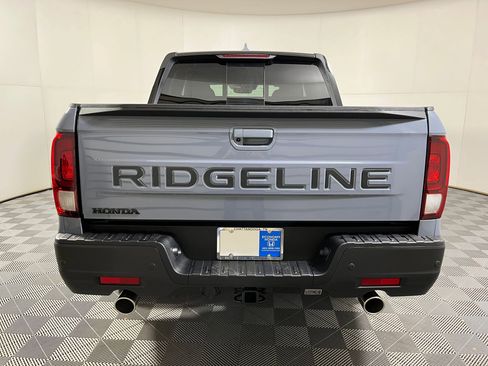 New 2026 Honda Ridgeline Black Edition image 8