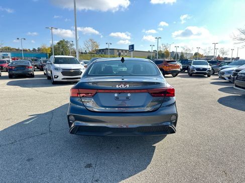 Used 2022 Kia Forte Sedan image 12