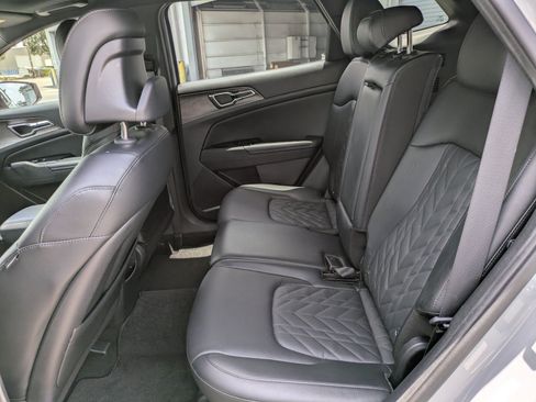 Certified 2023 Kia Sportage X-Pro AWD/4WD image 12