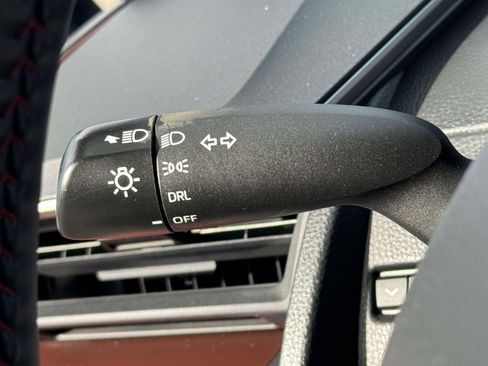 Used 2023 Toyota Prius Prime SE image 20