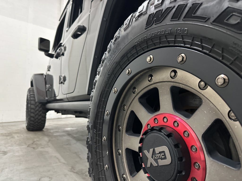 Used 2020 Jeep Gladiator Rubicon AWD/4WD image 16