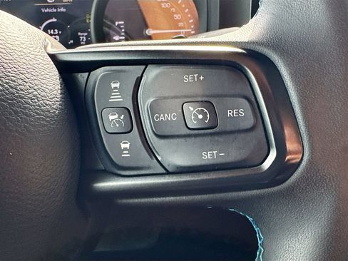 Used 2024 Jeep Wrangler Unlimited Rubicon 4xe AWD/4WD image 12
