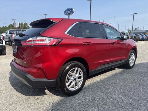 Certified 2022 Ford Edge SEL w/ Convenience Package AWD/4WD image 3