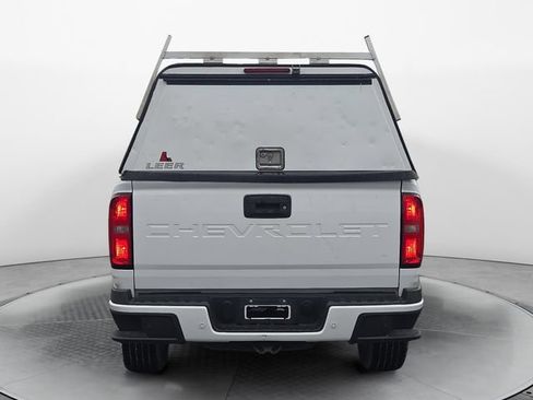 Used 2022 Chevrolet Colorado LT w/ Safety Package RWD image 4