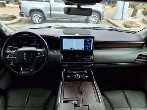 Used 2024 Lincoln Navigator L Black Label AWD/4WD image 15