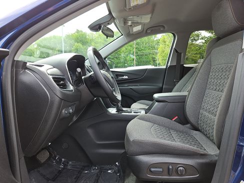 Used 2023 Chevrolet Equinox LT AWD/4WD image 13