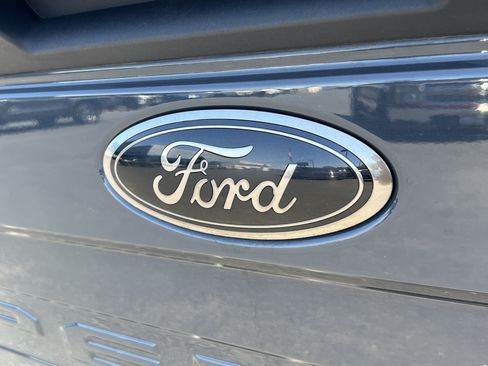 Used 2021 Ford F250 Lariat AWD/4WD image 8