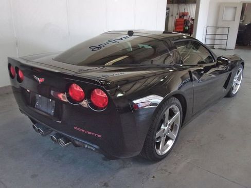 Used 2005 Chevrolet Corvette Coupe w/ Preferred Equipment Group image 4