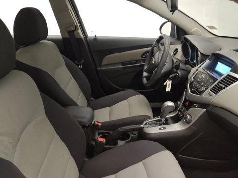 Used 2014 Chevrolet Cruze LS FWD image 21