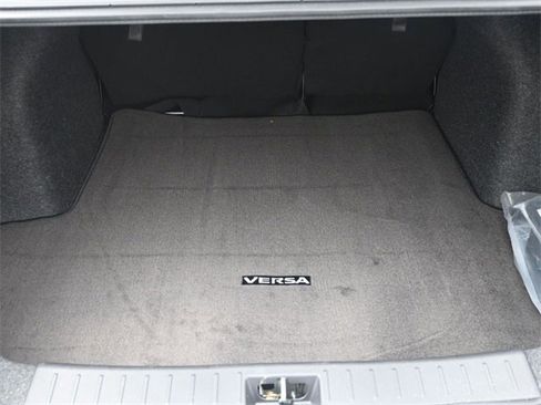 Used 2025 Nissan Versa SV w/ Trunk Package image 28