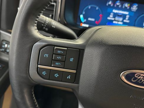 Used 2024 Ford F350 Lariat w/ Chrome Package image 23