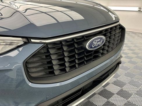 Used 2025 Ford Escape SE image 28