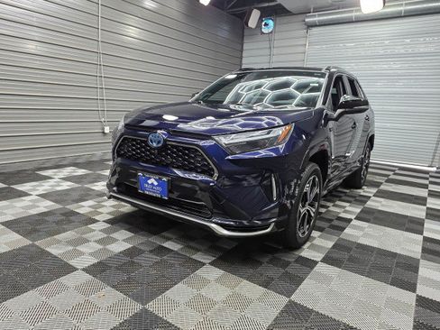 Used 2024 Toyota RAV4 XSE w/ Premium Package AWD/4WD image 51