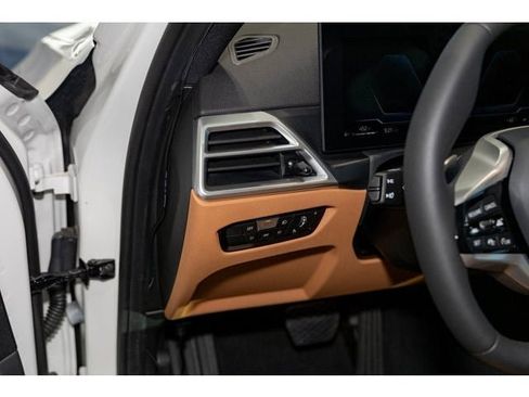 New 2026 BMW 330i xDrive Sedan w/ Premium Package image 54