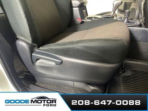 Used 2019 Toyota 4Runner TRD Off-Road AWD/4WD image 19