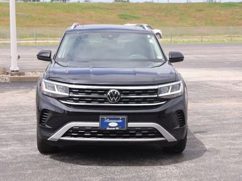 Used 2023 Volkswagen Atlas SEL AWD/4WD image 4