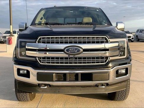 Used 2018 Ford F150 Lariat image 2