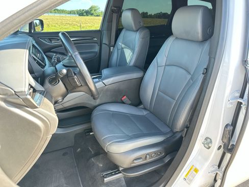Used 2023 Buick Enclave Premium w/ Experience Buick Package FWD image 11