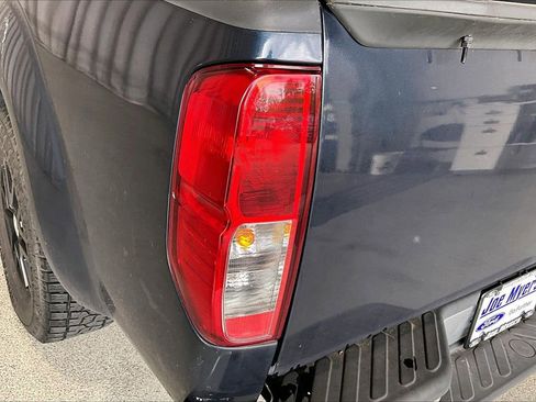 Used 2019 Nissan Frontier SV image 13