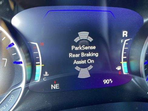 New 2026 Chrysler Pacifica Select image 44