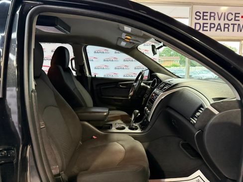 Used 2012 Chevrolet Traverse LT FWD image 42