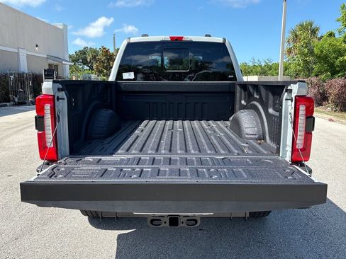 New 2026 Ford F250 Lariat w/ Black Appearance Package AWD/4WD image 9