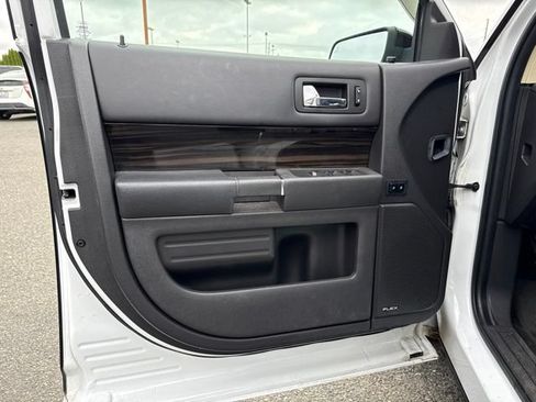 Used 2014 Ford Flex SEL w/ Equipment Group 202A AWD/4WD image 9