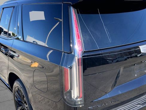Used 2022 Cadillac Escalade Sport w/ Touring Package AWD/4WD image 26
