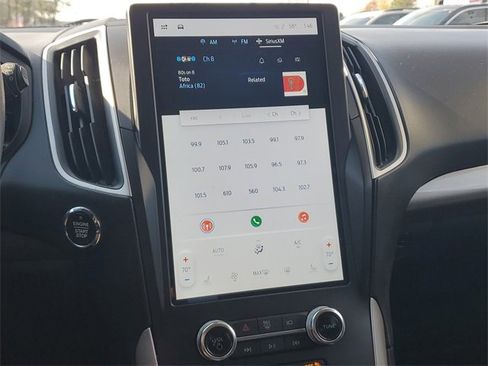 Used 2024 Ford Edge SEL image 28