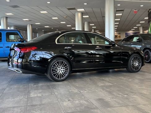 Used 2025 Mercedes-Benz C 300 Sedan image 3