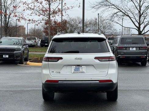 Certified 2021 Jeep Grand Cherokee L Laredo w/ Luxury Tech Group I image 8