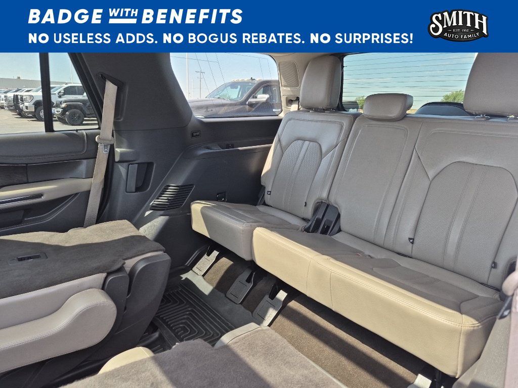 Used 2021 Ford Expedition Limited AWD/4WD image 19