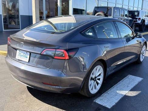 Used 2021 Tesla Model 3 Standard Range Plus image 8