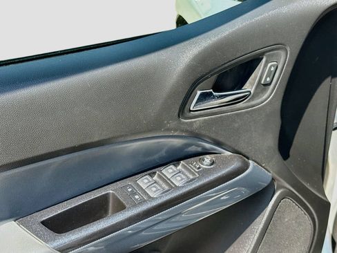 Used 2019 Chevrolet Colorado Z71 AWD/4WD image 18