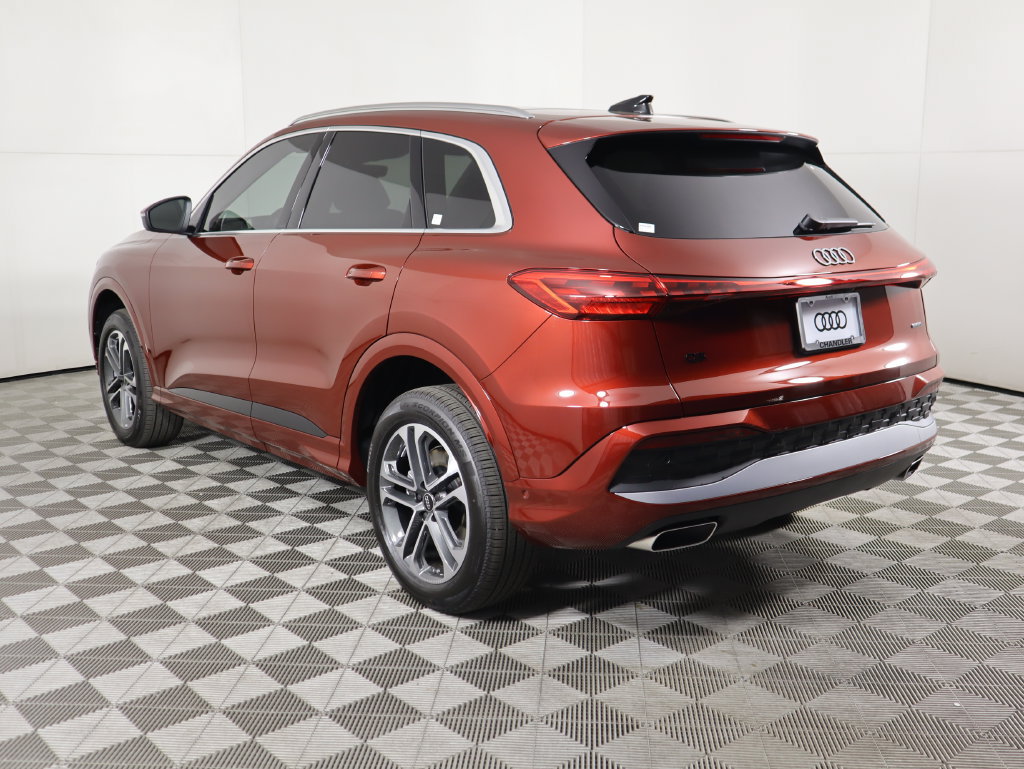 Used 2025 Audi Q5 Premium w/ Premium Plus AWD/4WD image 7
