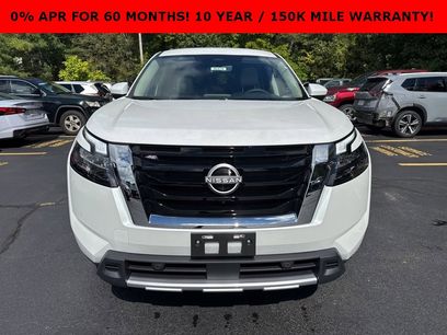 New 2025 Nissan Pathfinder SL