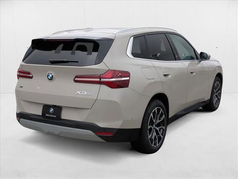 Used 2026 BMW X3 xDrive30 w/ Premium Package AWD/4WD image 2