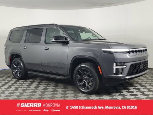 New 2026 Jeep Grand Wagoneer Limited image 1